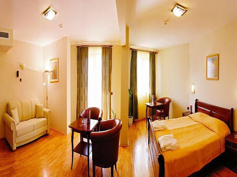 Meridian Hotel Bolyarski Велико-Тирново Екстер'єр фото
